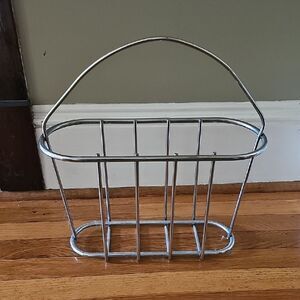 Silver Metal Magazine Rack 16x17